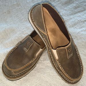 Womens’s Ariat suede & leather shoes never worn size 7.5